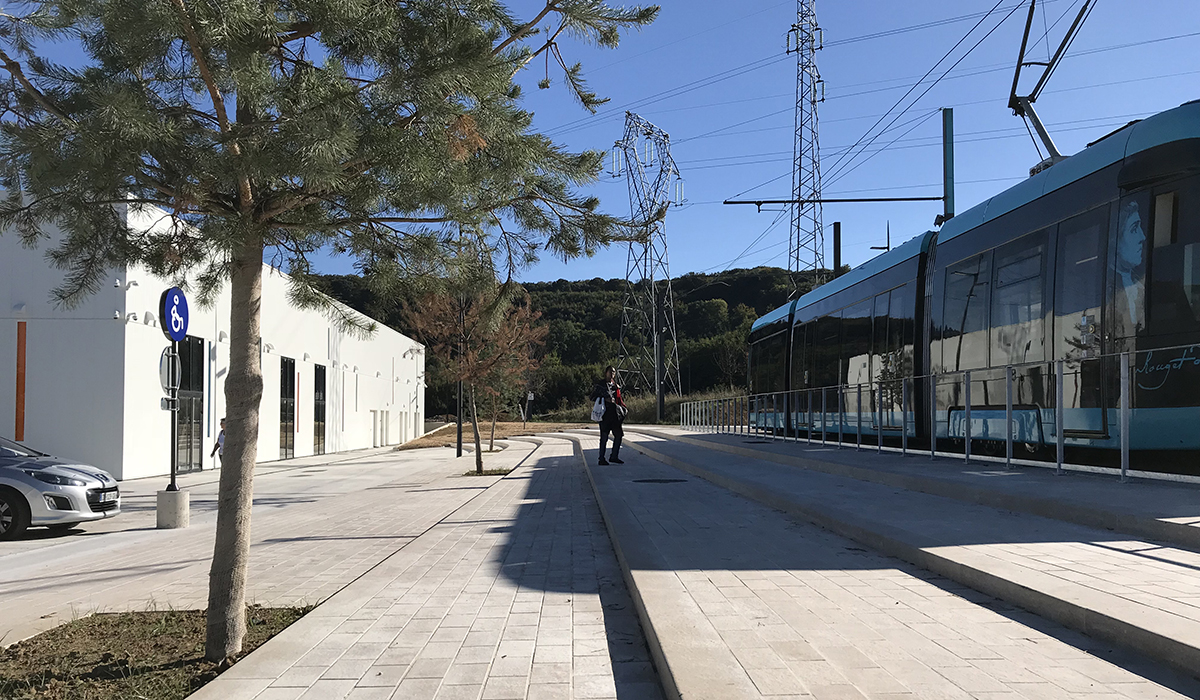 alu architectes 839ff865efb1adae13177de17aa871591c8c3d6bdaed18f71670dd58aa6b9236378cf5cb141e14623e23eac8ef109e2e836ec01af06737aadb9c02a337c06319